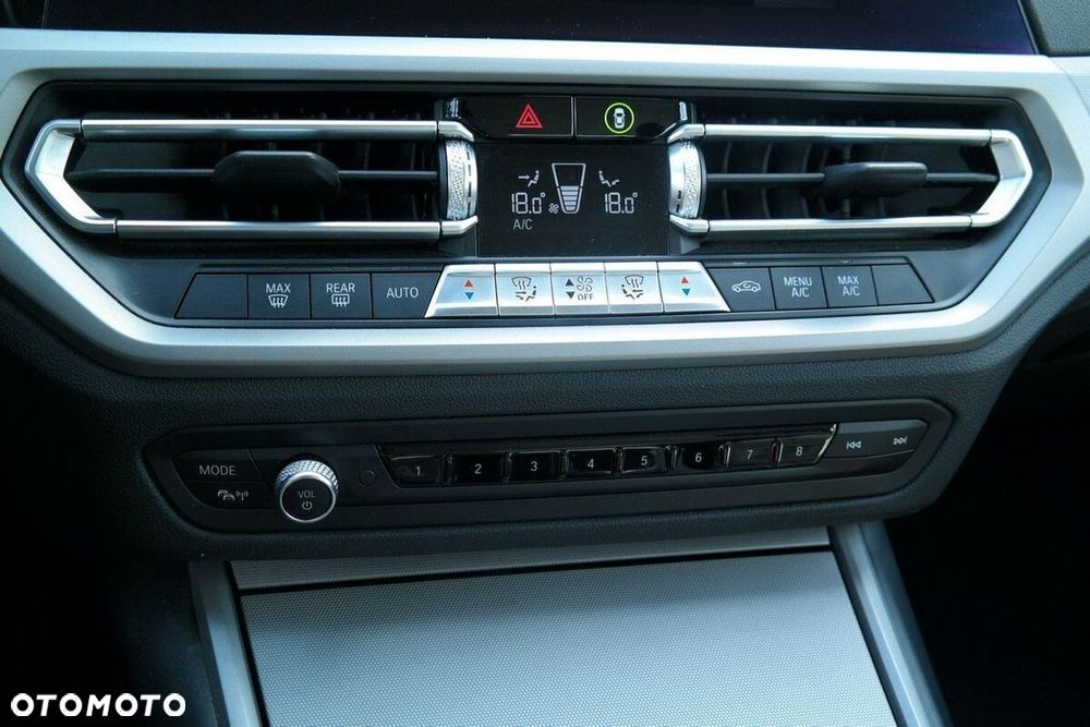 BMW Seria 3 - 26
