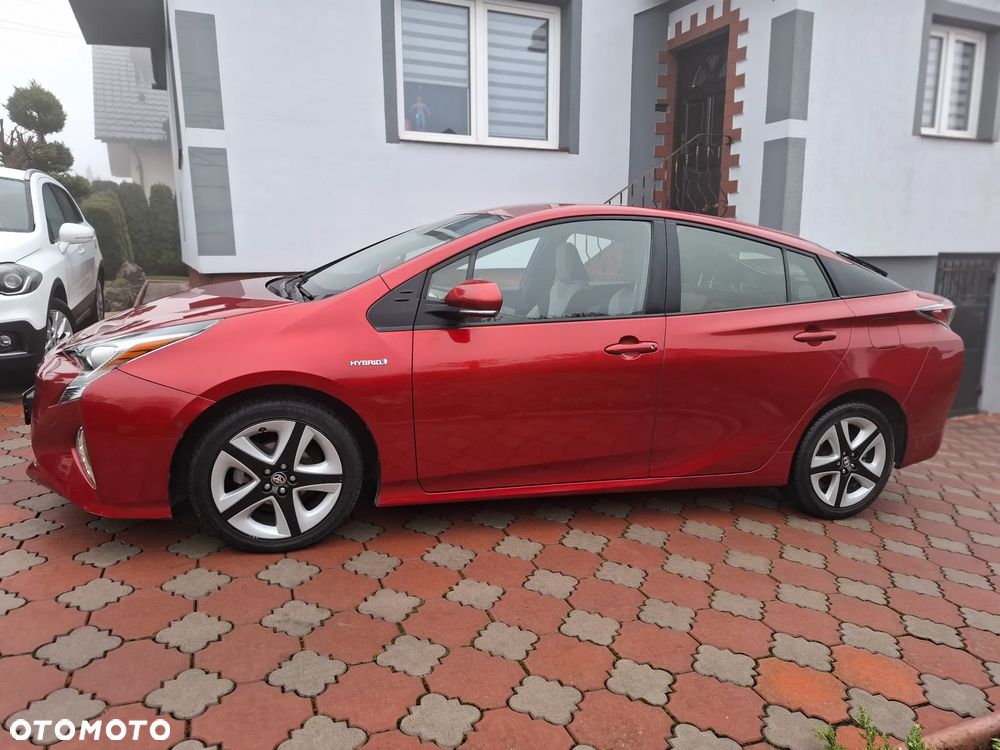 Toyota Prius Hybrid Executive - 9