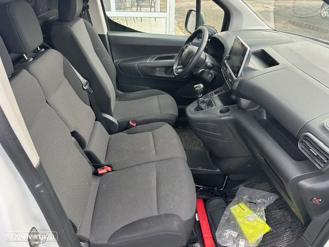 Toyota PROACE CITY 3 LUGARES CX.6 V. - 13