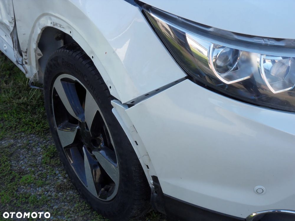 Nissan Qashqai 1.5 dCi N-Connecta - 9