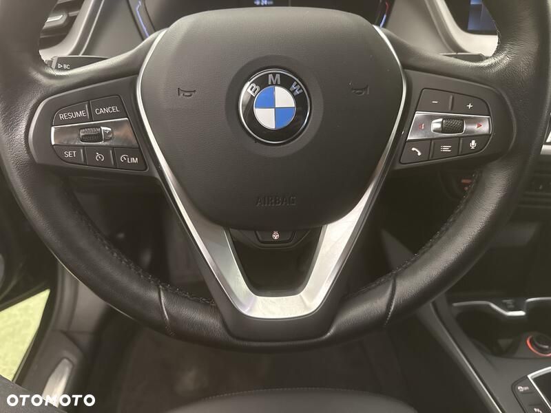 BMW Seria 1 118i - 13
