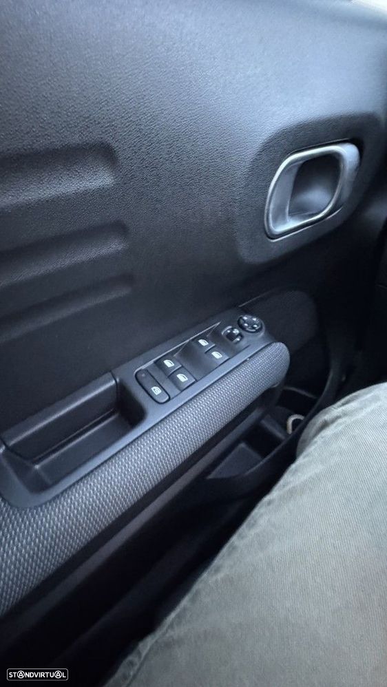 Citroën C3 Aircross 1.2 PureTech Shine EAT6 - 8