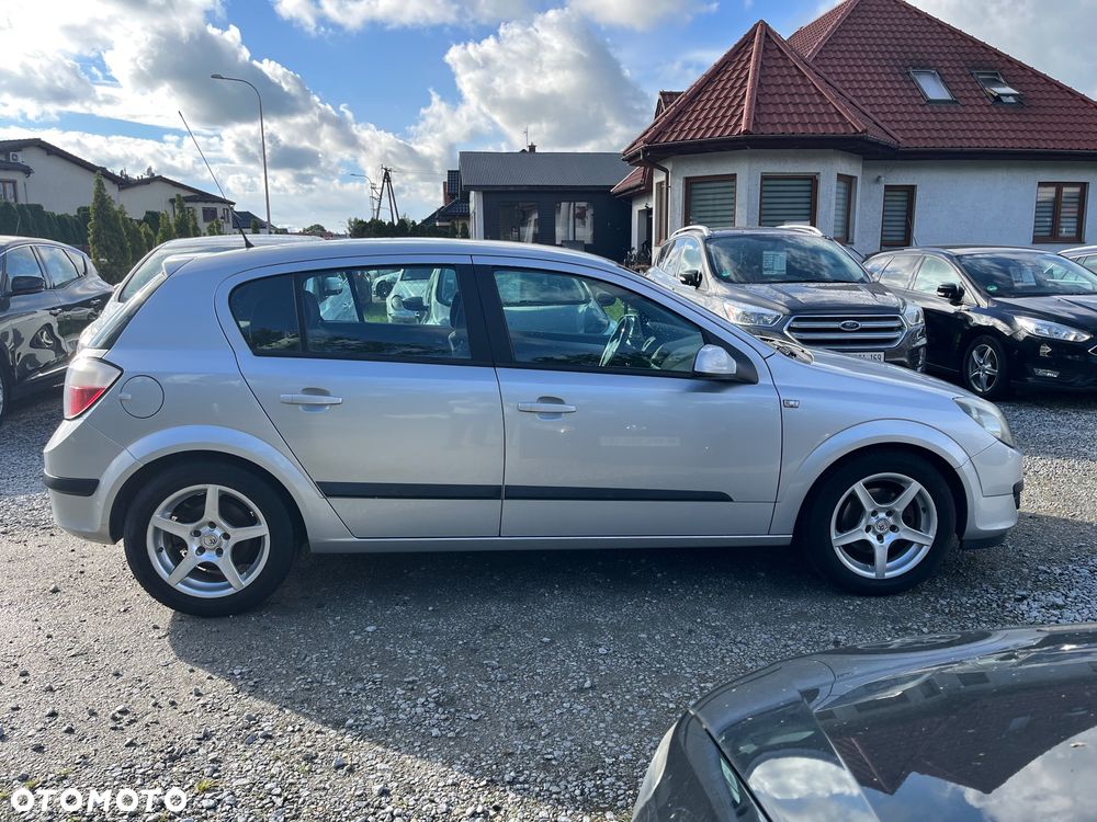Opel Astra 1.6 Sport - 19
