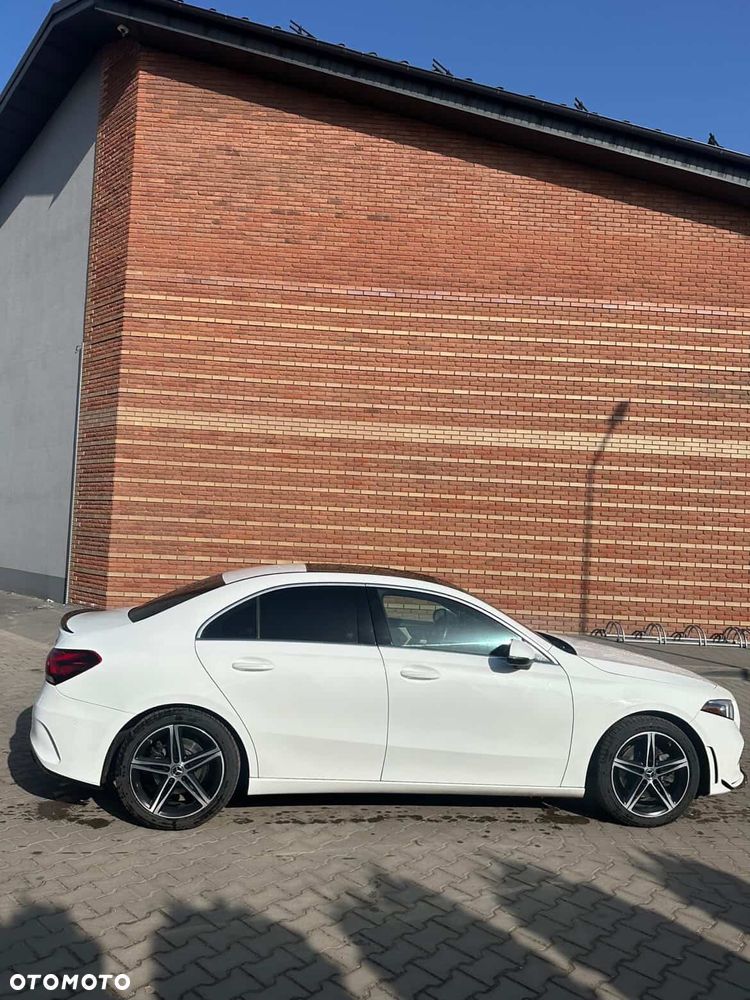 Mercedes-Benz Klasa A 220 4Matic 7G-DCT AMG Line - 3