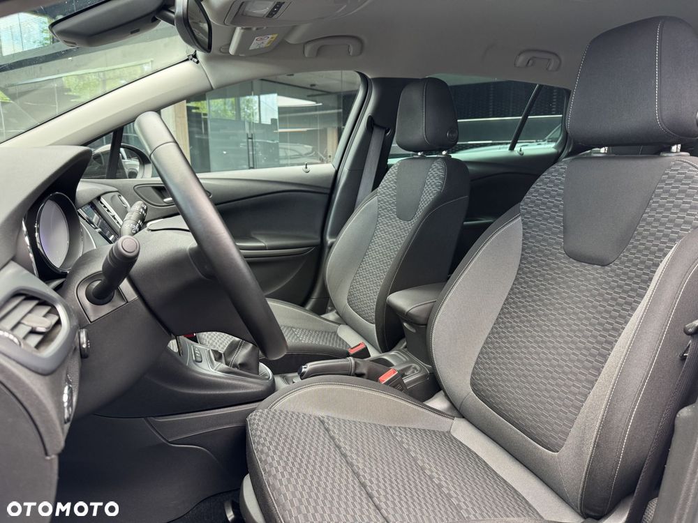 Opel Astra 1.2 T Edition S&S - 12