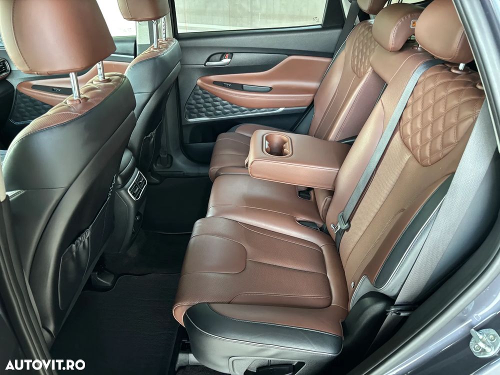 Hyundai Santa Fe 1.6 HEV 4WD SEVEN Signature - 34