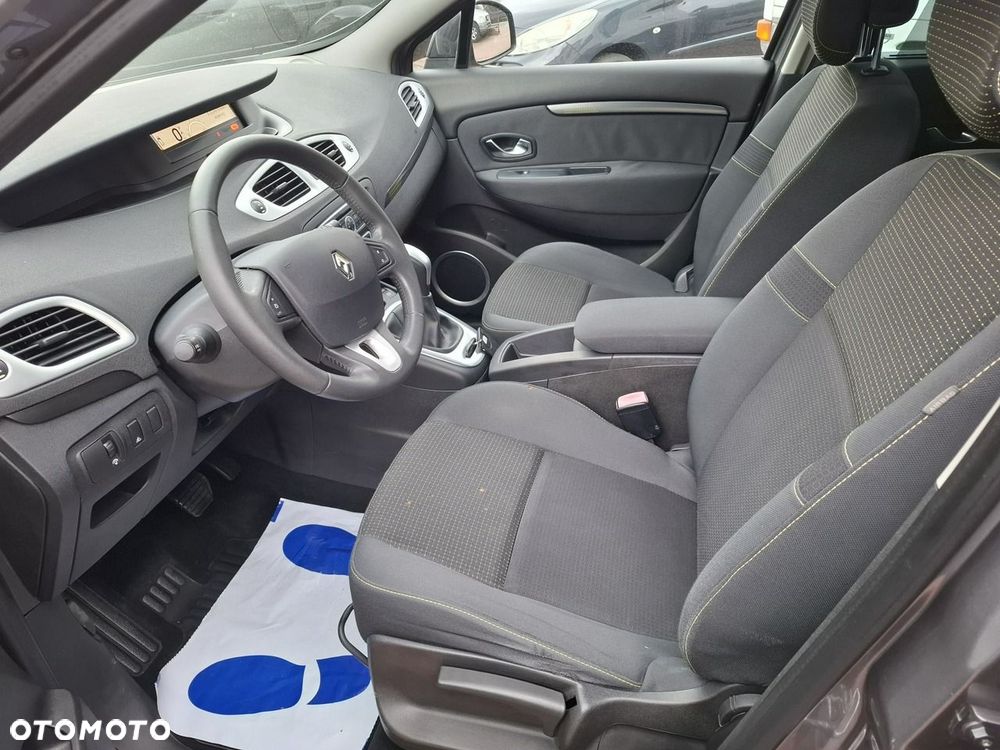 Renault Grand Scenic 2.0 16V 140 CVT Bose Edition - 13