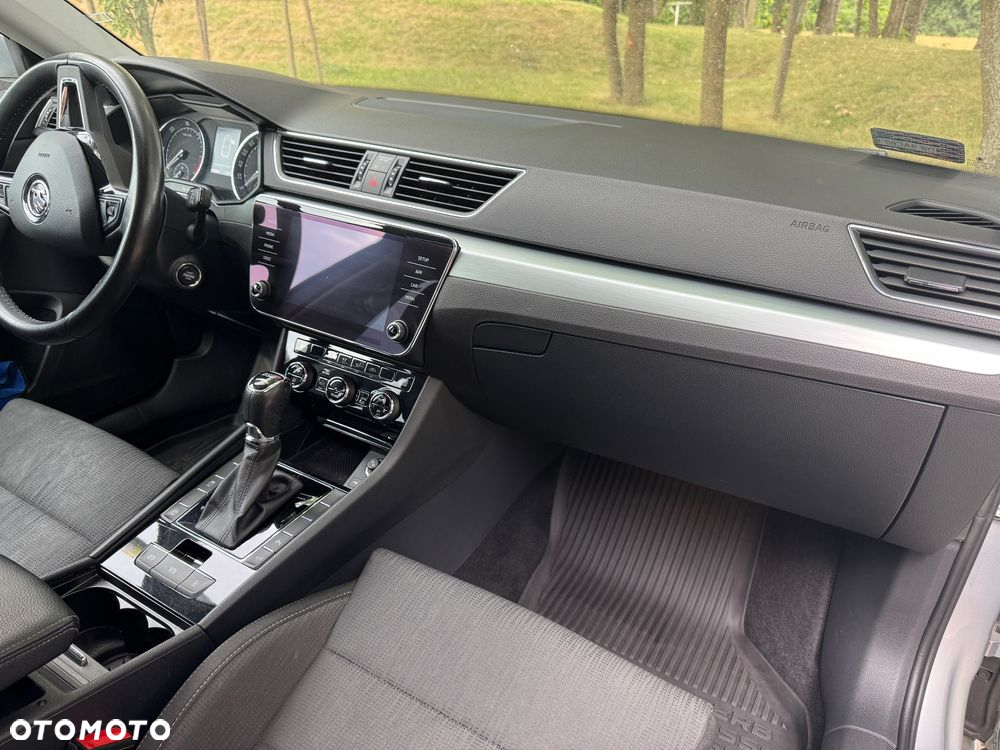 Skoda Superb 2.0 TDI Ambition DSG - 2