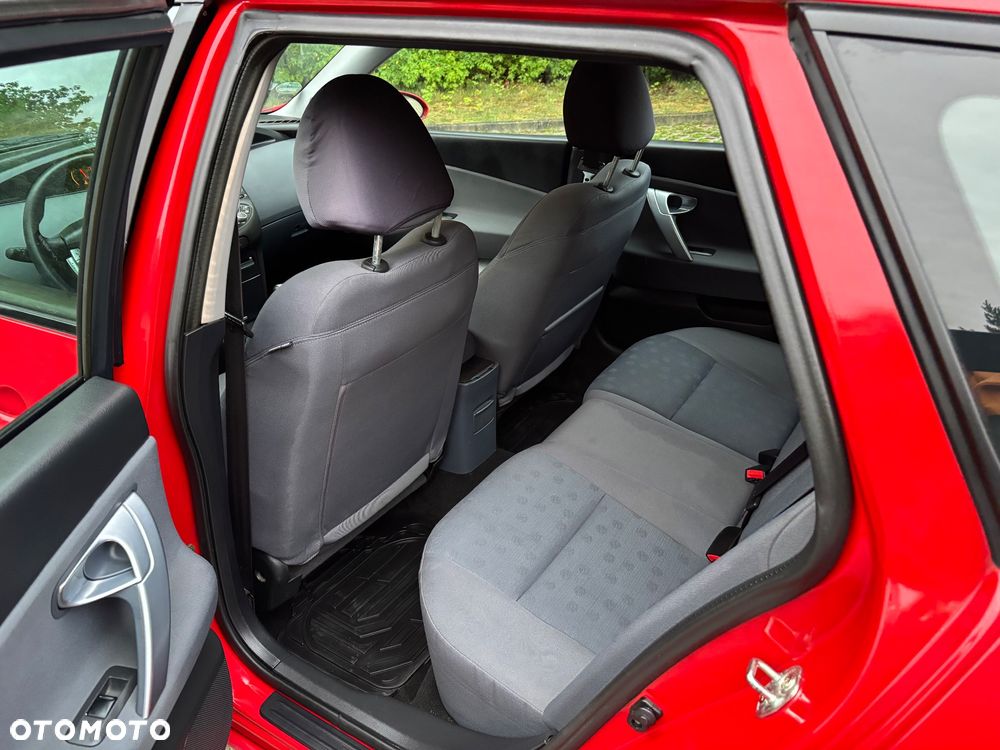 Nissan Primera - 14