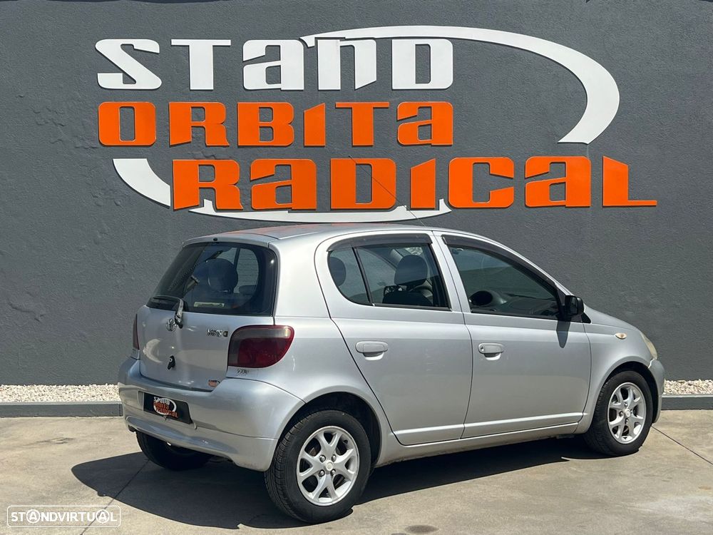 Toyota Yaris 1.0 Base C/Radio - 2