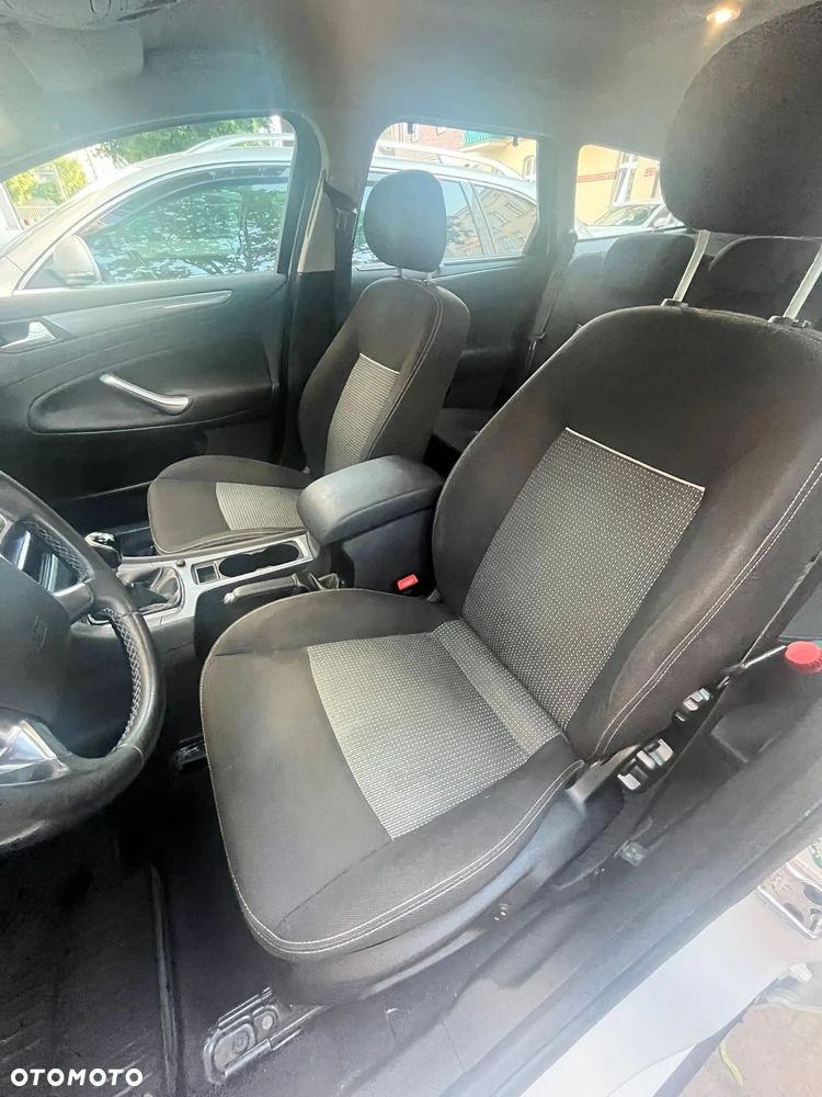 Ford Mondeo 2.0 TDCi Trend - 12