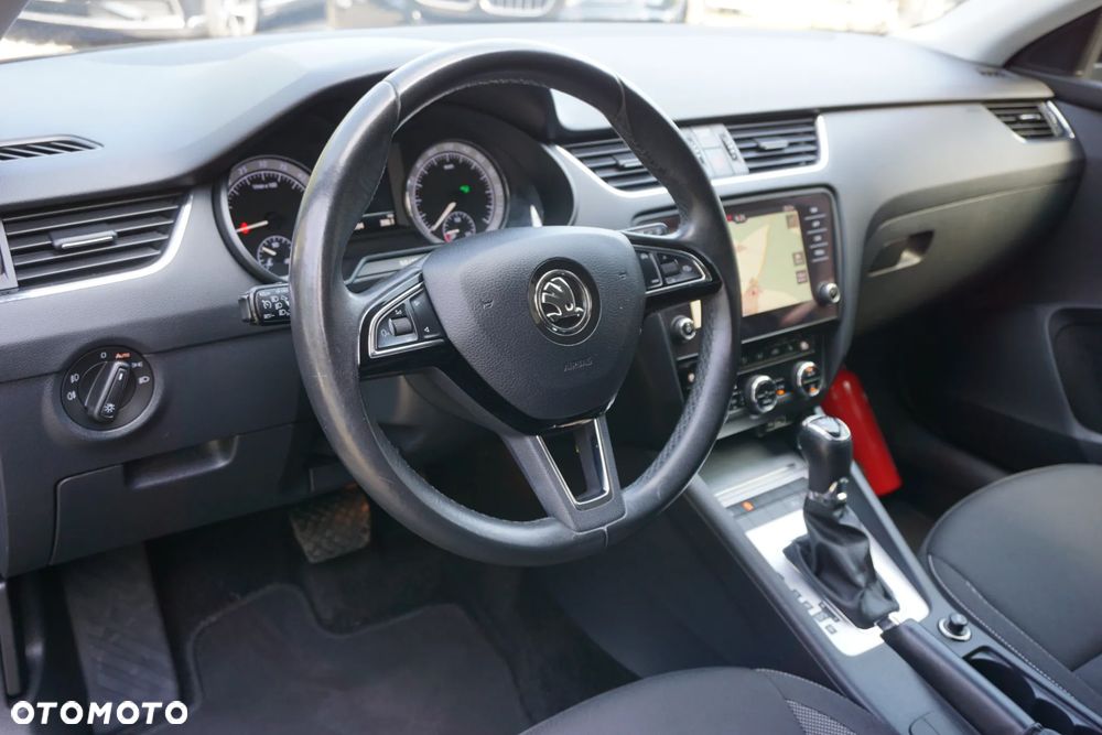 Skoda Octavia 1.6 TDI Ambition DSG - 9