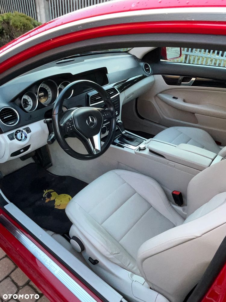 Mercedes-Benz Klasa C 180 BlueEFFICIENCY 7G-TRONIC - 3