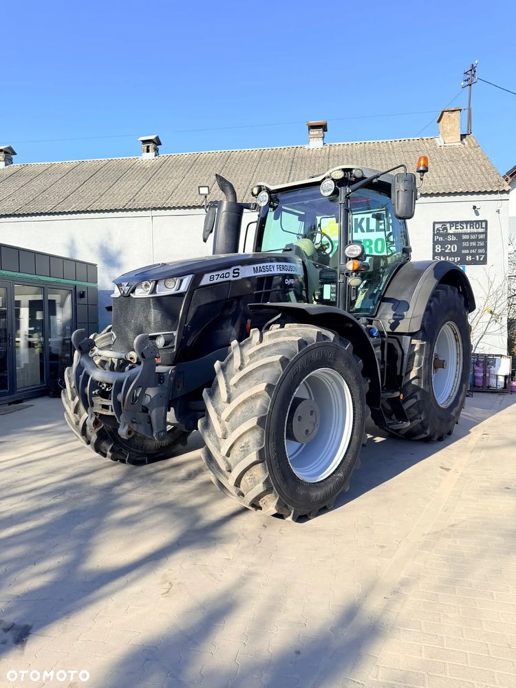 Massey Ferguson 8740 S - 17