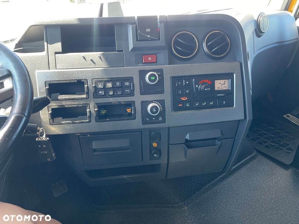 Renault T 480 - 18