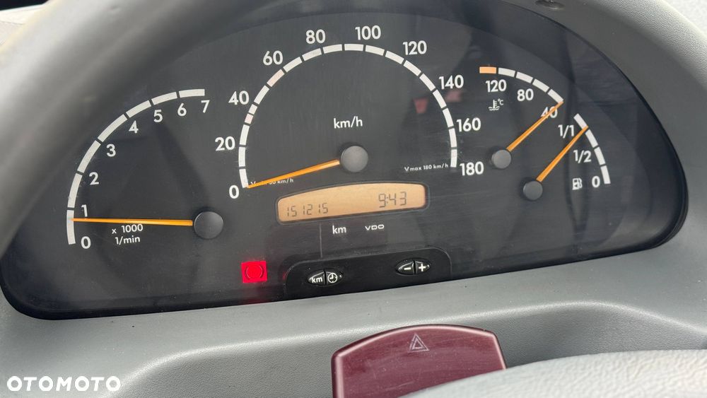 Mercedes-Benz Sprinter - 8