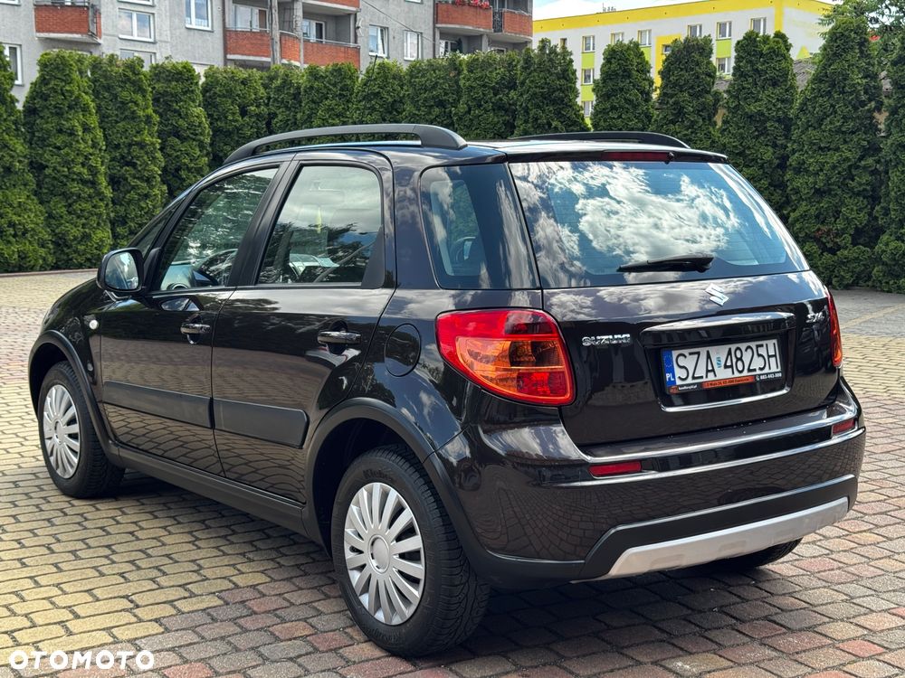 Suzuki SX4 1.6 Premium - 8