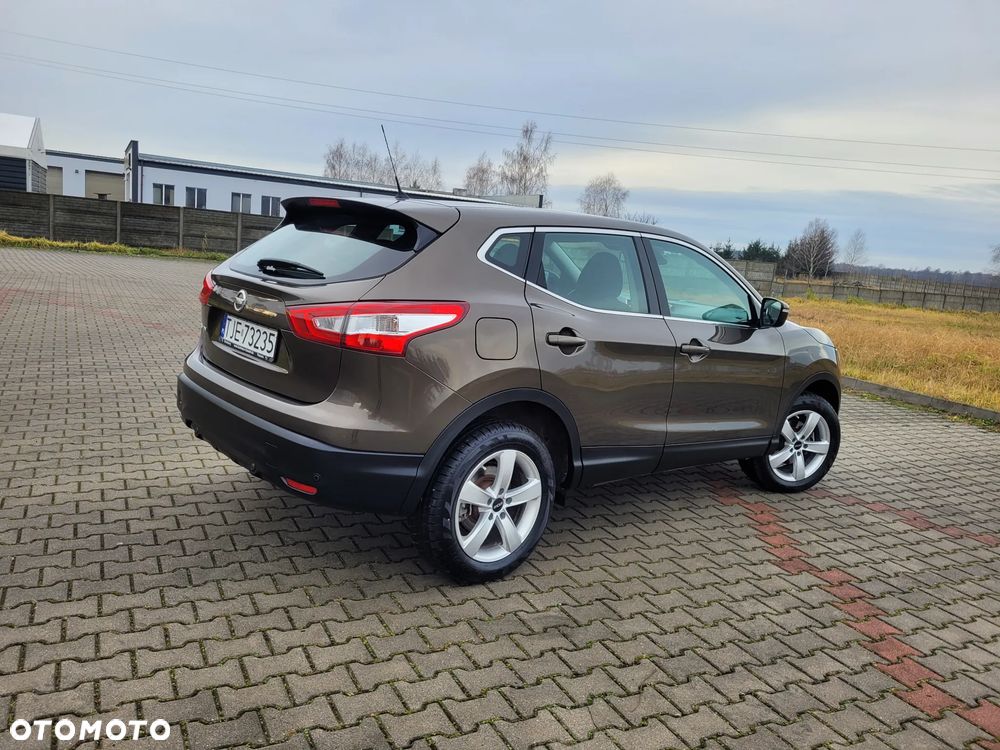 Nissan Qashqai 1.2 DIG-T N-Vision - 12