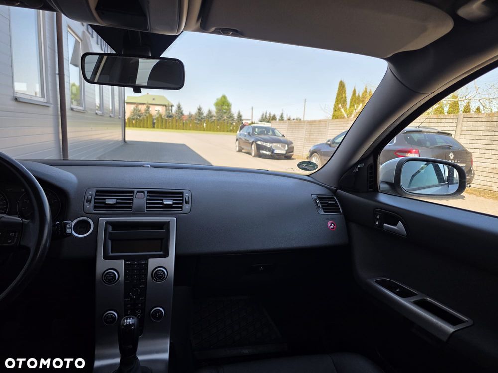 Volvo V50 2.0 Momentum - 24