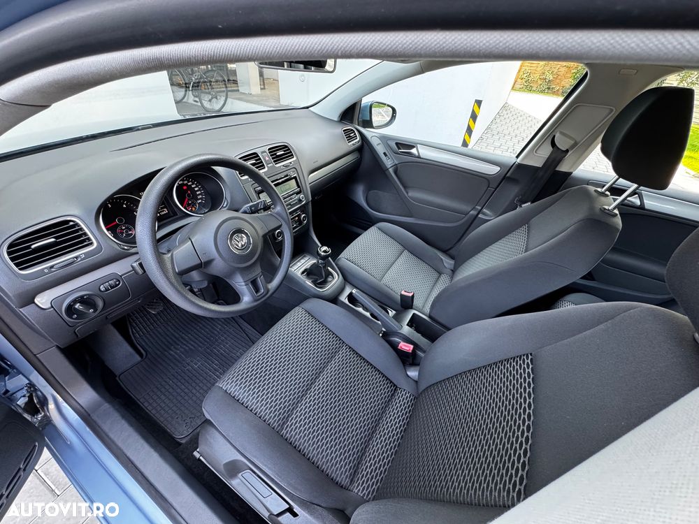 Volkswagen Golf 1.6 TDI DPF BlueMotion Technology Comfortline - 10