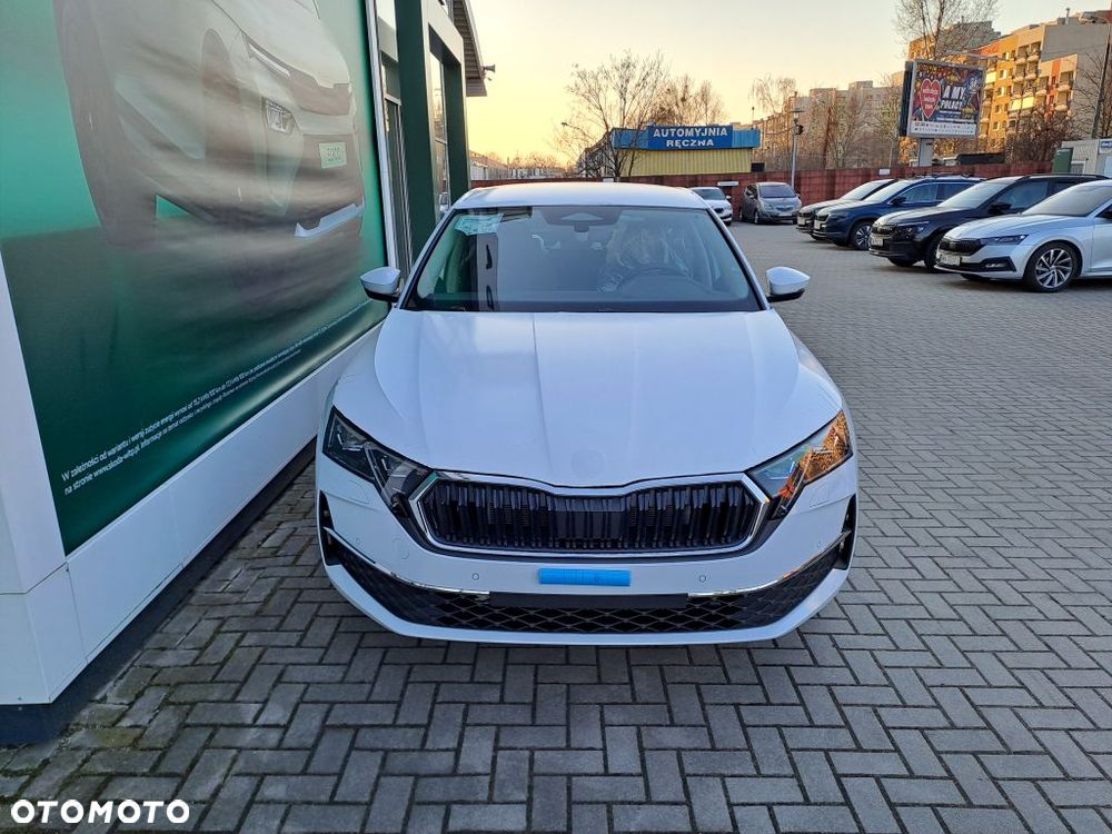 Skoda Octavia 2.0 TDI Edition 130 Selection DSG - 3