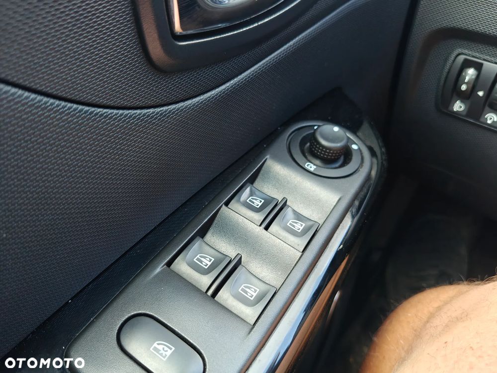 Renault Captur ENERGY TCe 120 EDC Elysee - 24