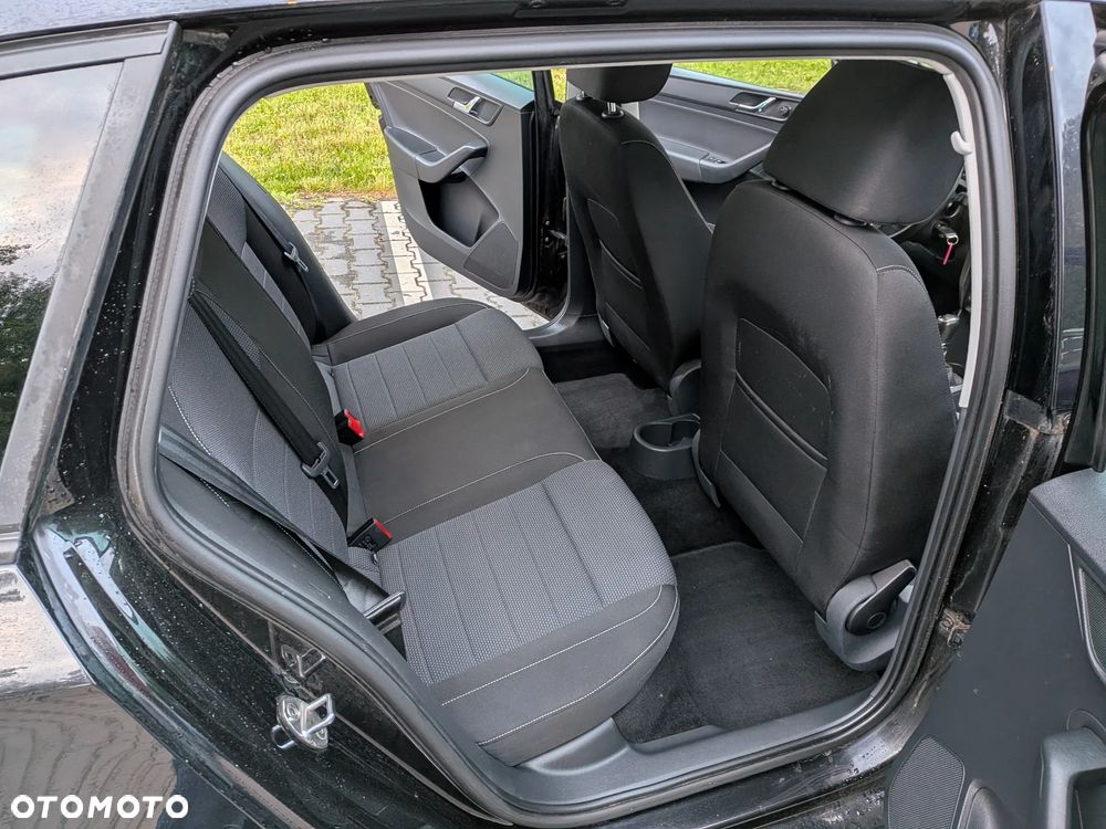 Skoda RAPID 1.2 TSI Elegance Green tec - 29