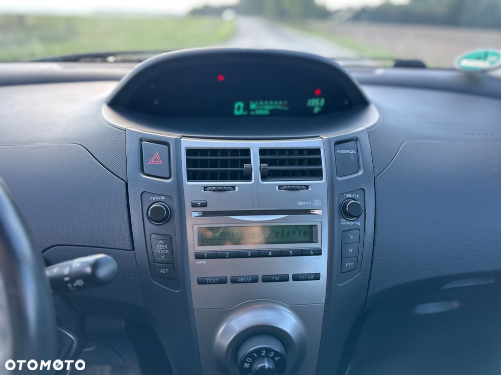 Toyota Yaris 1.0 Active - 10