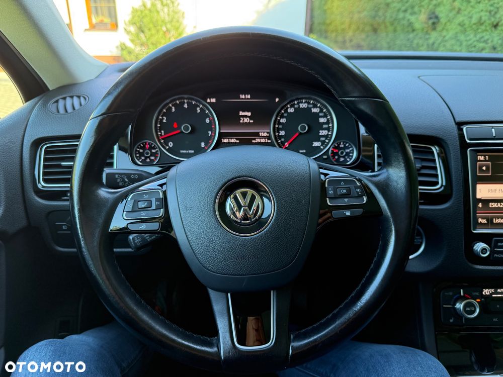 Volkswagen Touareg - 22