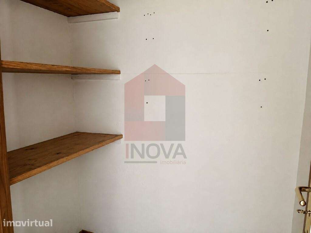 Apartamento T1+1, Lamaçães - Grande imagem: 3/24