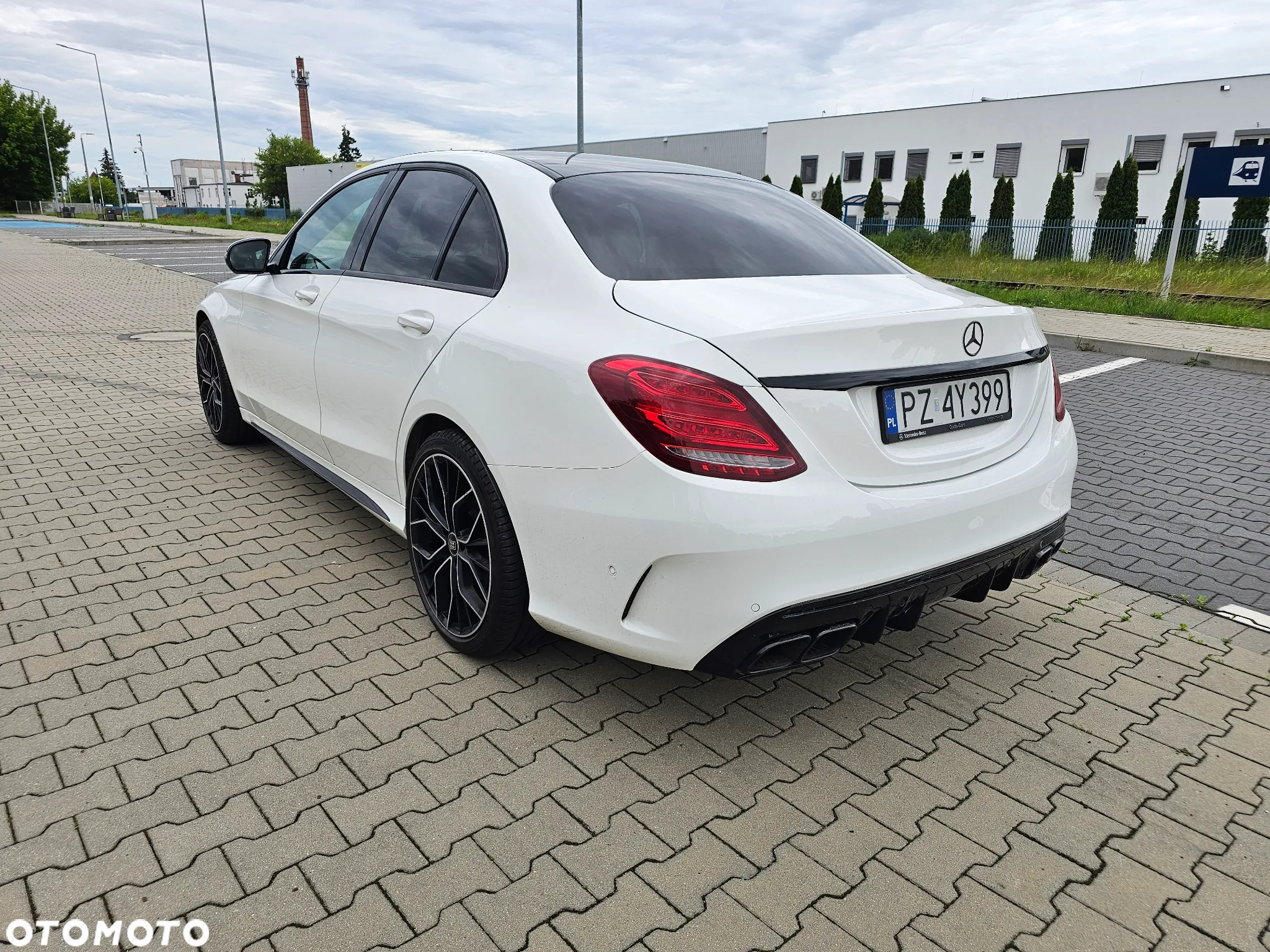Mercedes-Benz Klasa C 200 9G-TRONIC AMG Line - 2