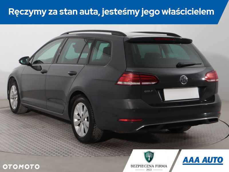 Volkswagen Golf - 5