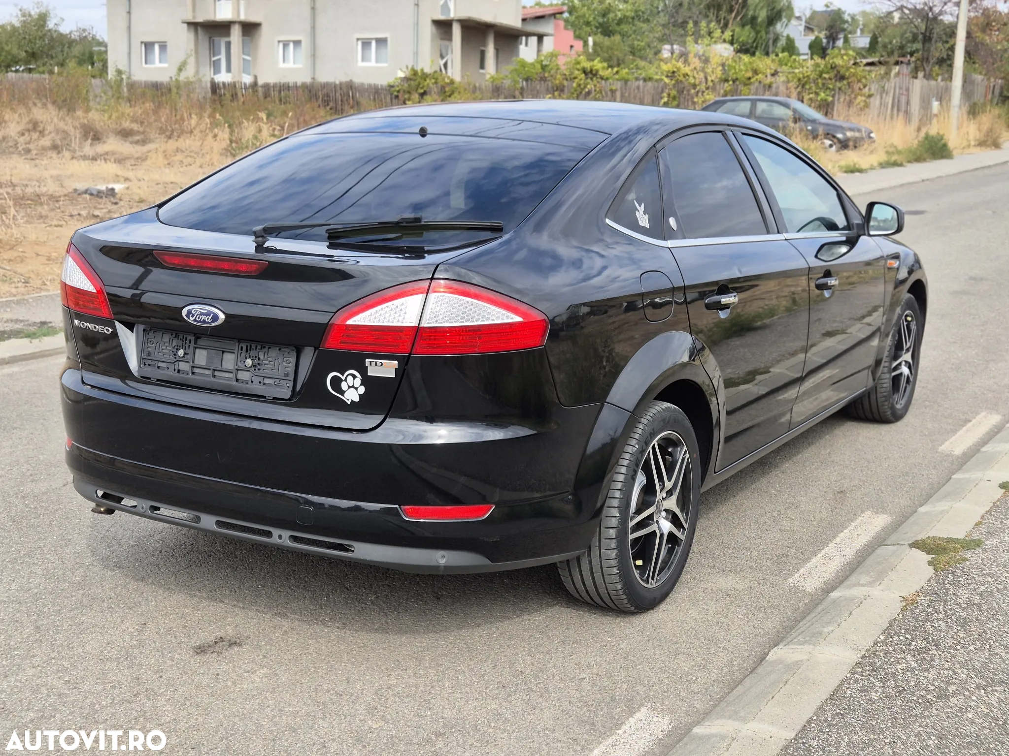 Ford Mondeo 2.0 TDCi Ghia - 4