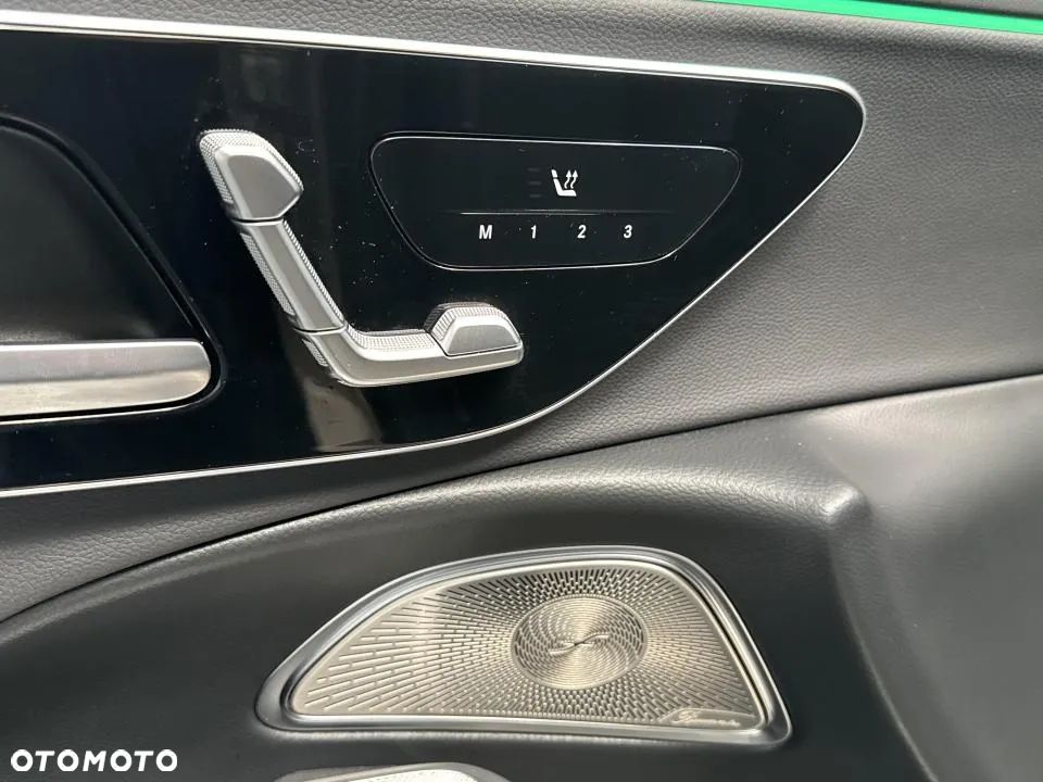 Mercedes-Benz Klasa E 300 de PHEV 4-Matic AMG 9G-Tronic - 11