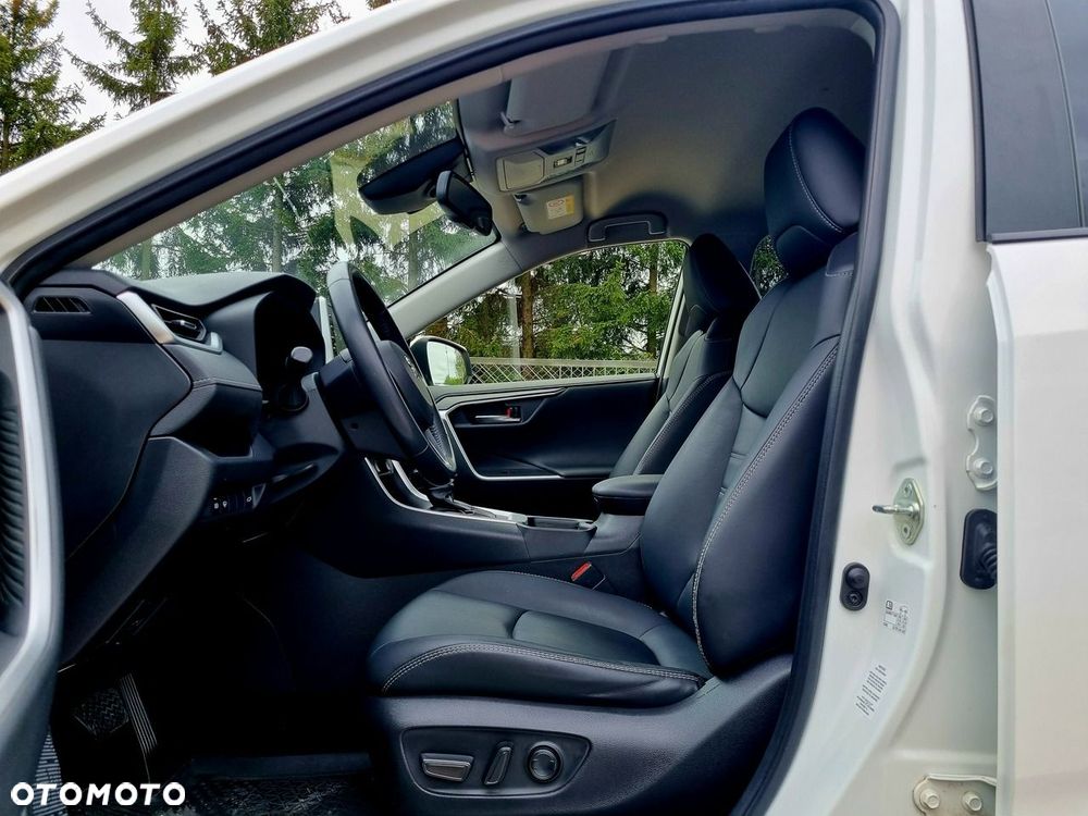 Toyota RAV4 - 8