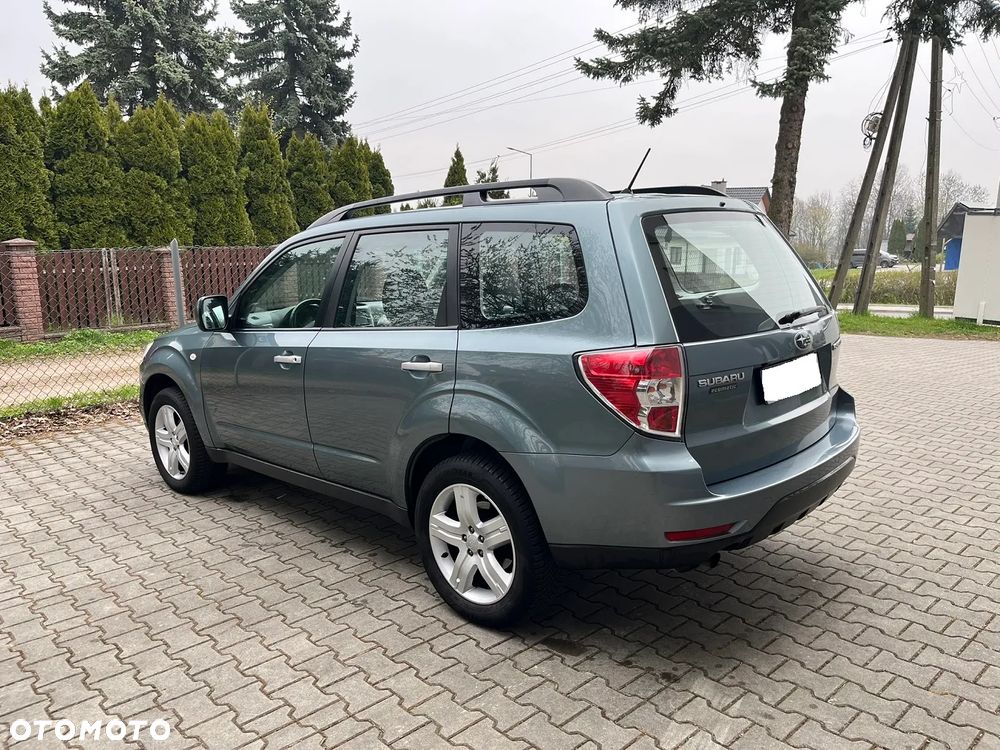Subaru Forester 2.0X Automatik Exclusive - 4