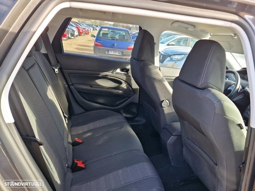 Peugeot 308 SW 1.2 PureTech Allure Full LED EAT8 - 6