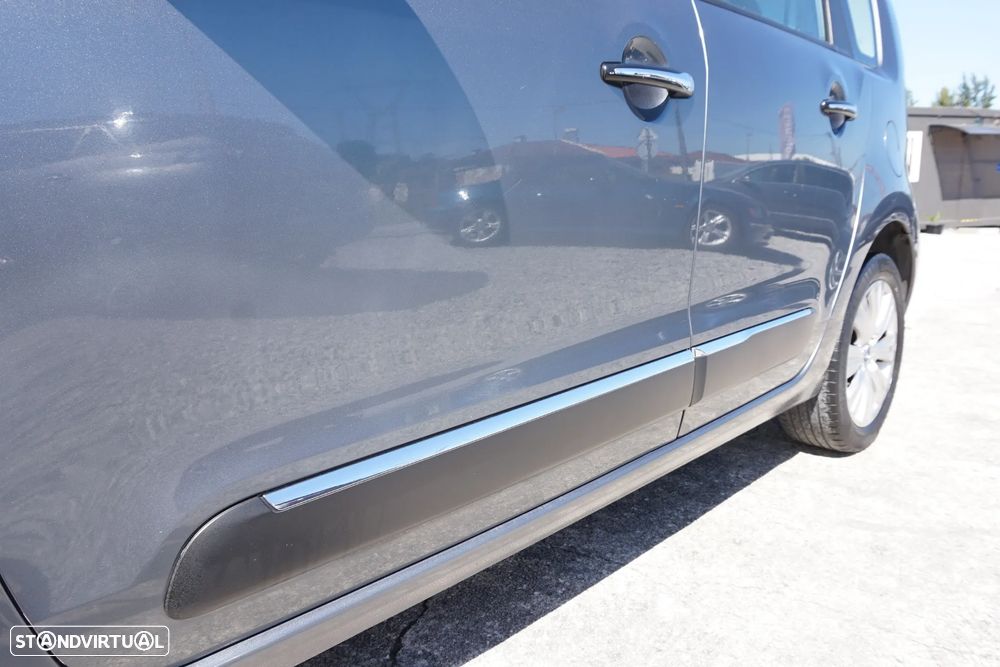 Citroën C3 Picasso 1.6 HDi Exclusive Airdream - 13