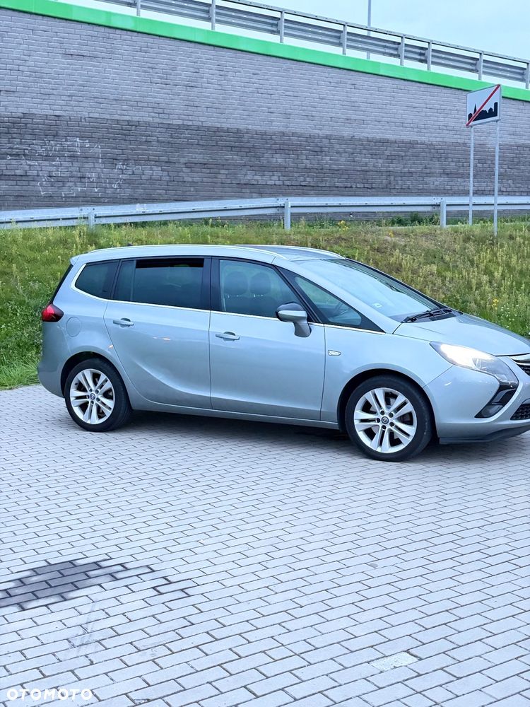 Opel Zafira - 2