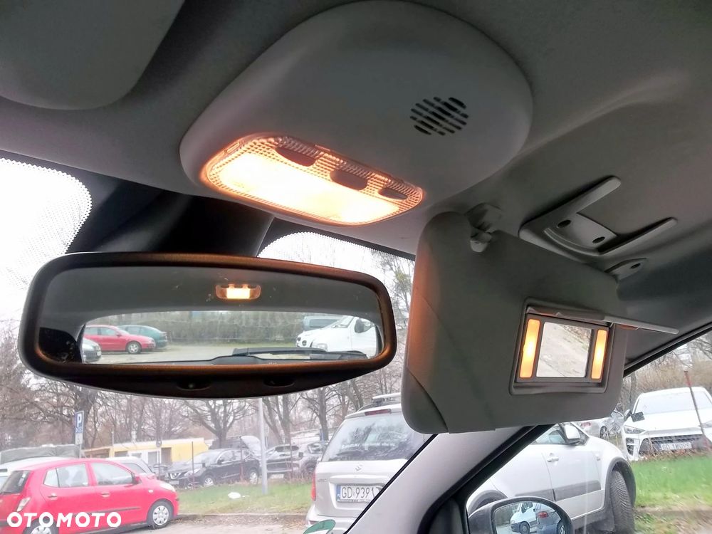 Citroën C5 HDi 135 Automatik Exclusive - 22