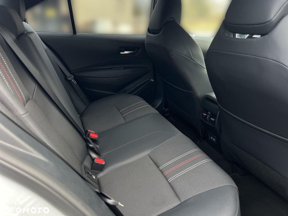 Toyota Corolla 1.8 Hybrid GR Sport Dynamic - 14