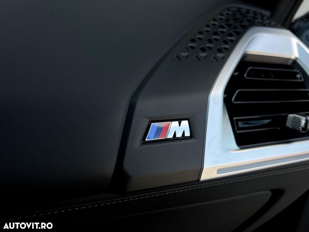 BMW XM 50e - 12