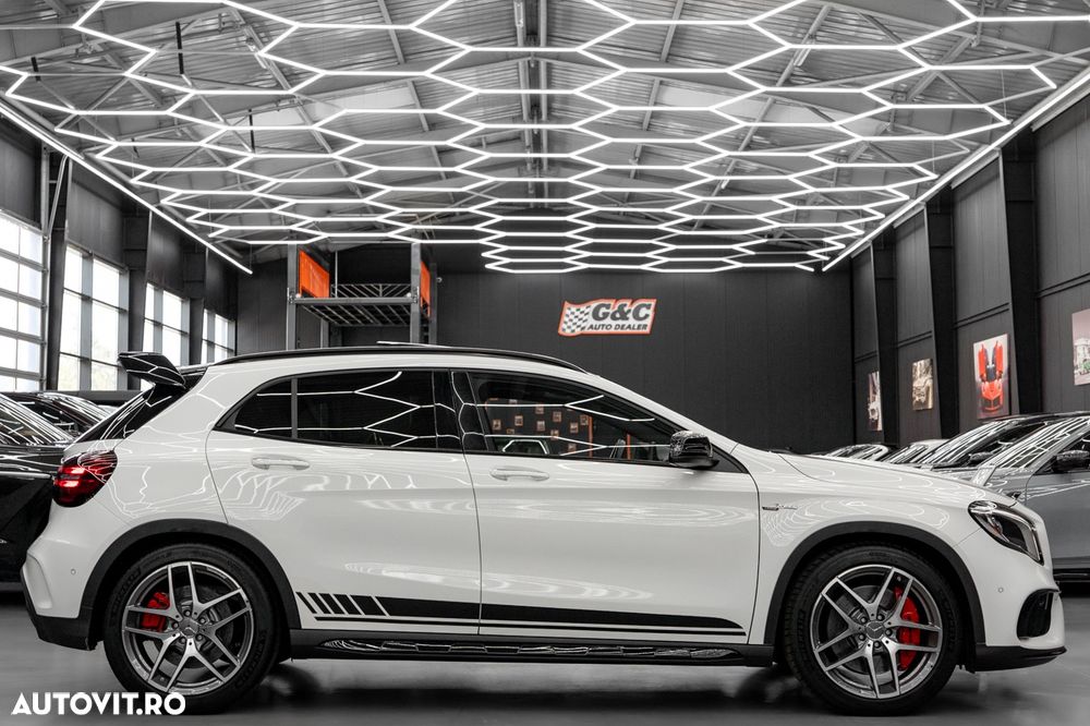 Mercedes-Benz GLA AMG 45 4Matic AMG Speedshift 7G-DCT - 28