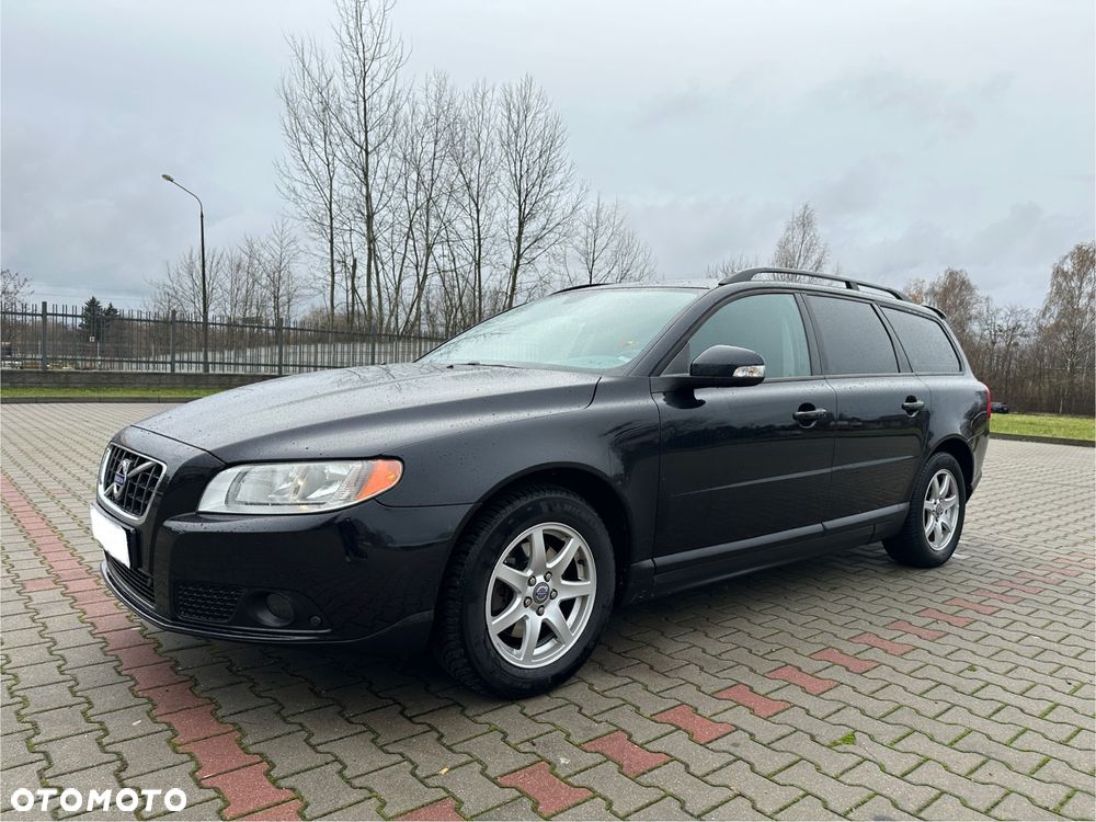 Volvo V70 2.0D Momentum - 1