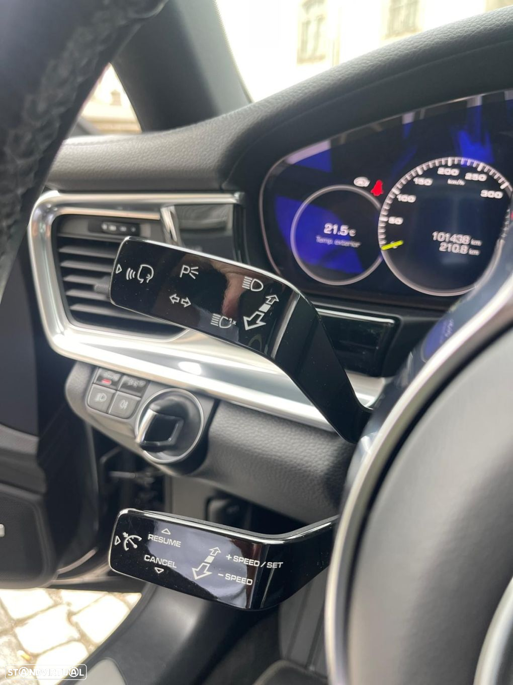 Porsche Panamera Sport Turismo 4 E-Hybrid - 25