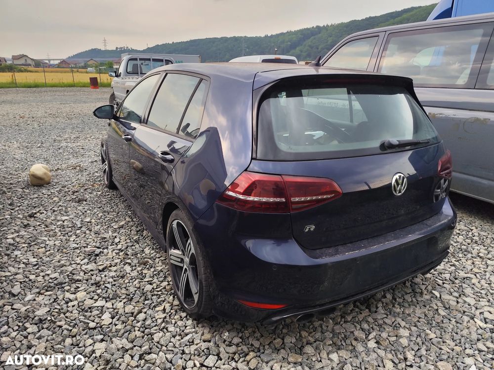 Volkswagen Golf - 3