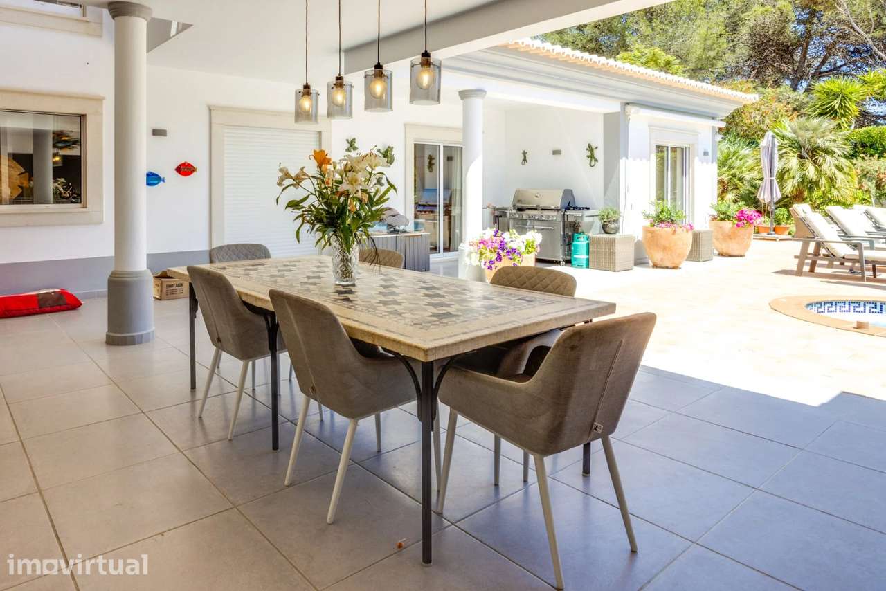 Moradia Familiar T3+1 com Piscina, Entre Lagos e Praia da Luz - Grande imagem: 2/40