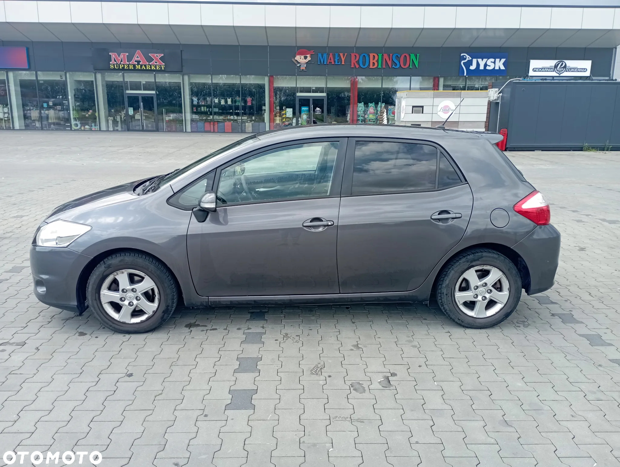 Toyota Auris - 2