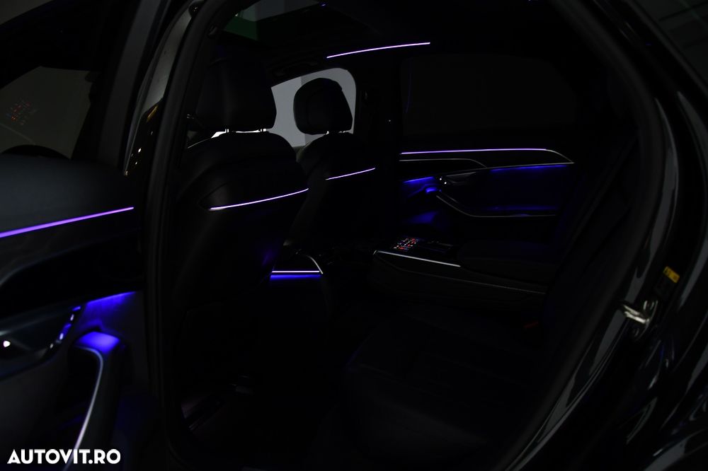 Audi A8 3.0 55 TFSI quattro Tiptronic - 8