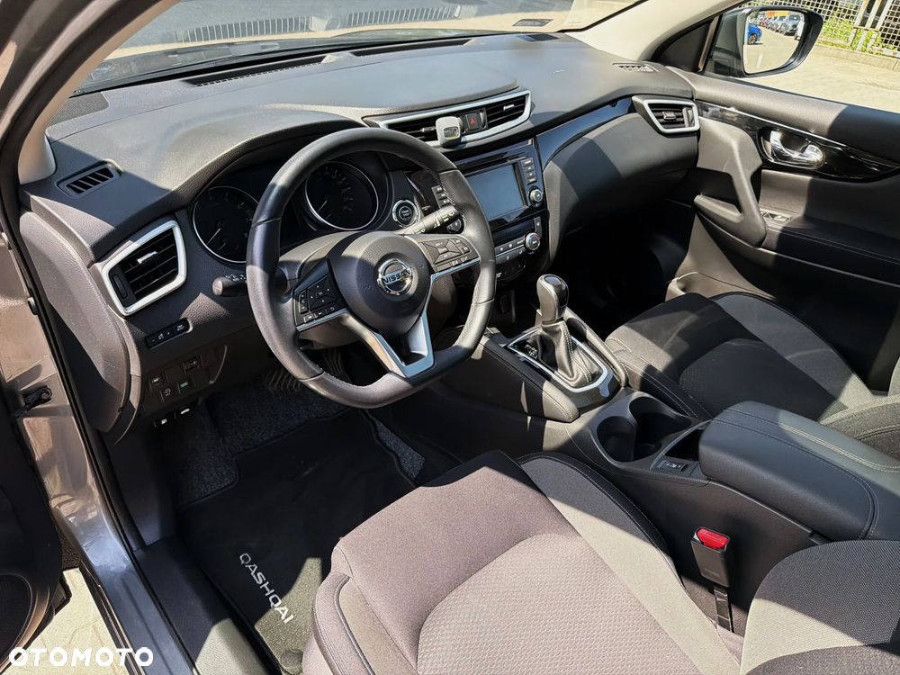 Nissan Qashqai 1.3 DIG-T N-Connecta DCT - 11